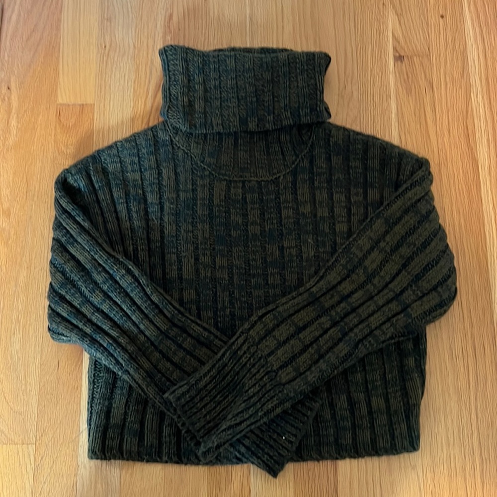 Green turtleneck sweater